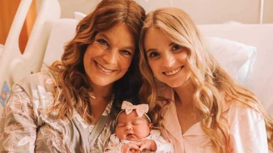 Mujer de 50 años, madre de 8 hijos, dio a luz a su nieta