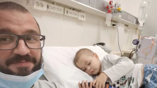 Todos por Nico: lanzan una colecta para curar a un nene con cáncer