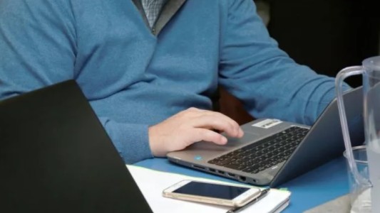 Por error, en lugar del sueldo le depositaron unos US$ 200 mil: renunció y desapareció