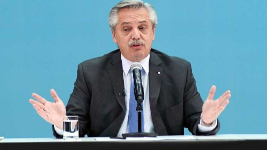 El furcio de Alberto Fernández: “Ahí veo al compañero de garganta profunda”