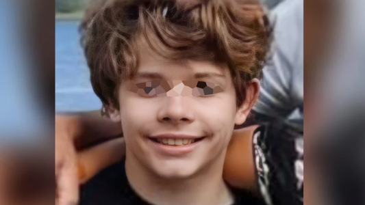 Murió un alumno de 14 años tras sufrir un colapso en la escuela: “Era el chico perfecto”