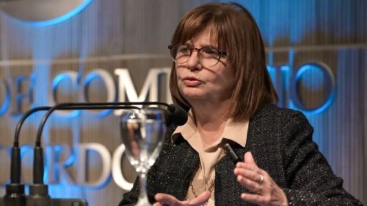 Patricia Bullrich plantea profundas reformas del Estado y la liberación del dólar