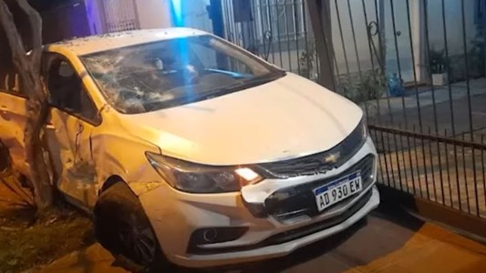 Locura al volante: esquivó un control y chocó con seis patrulleros antes de ser detenido