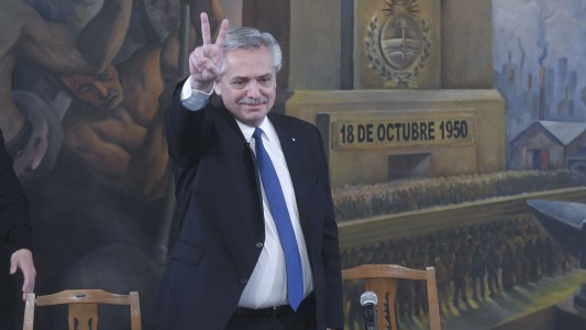 Alberto Fernández: "El poder no pasa por ver quién tiene la lapicera"