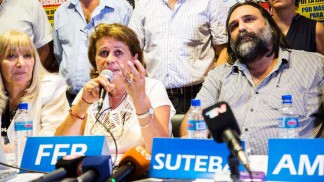 Los gremios docentes pidieron una reunión "urgente" con María Eugenia Vidal