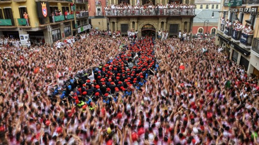 Con el "chupinazo", volvió San Fermín tras dos años de pandemia
