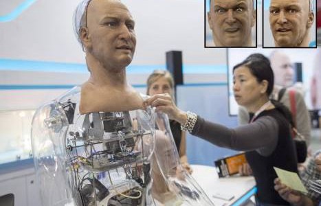 Presentan robot con expresiones humanas