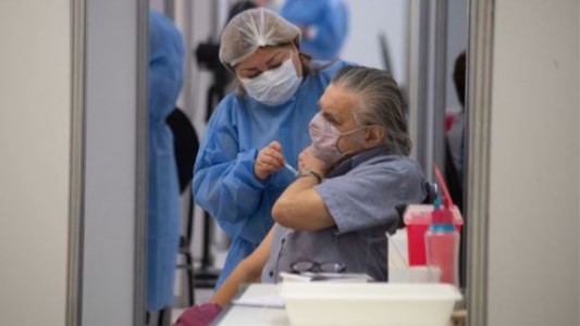 Ya dan turnos en Ciudad y Provincia para la quinta dosis de la vacuna contra el Covid