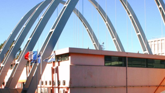 Maestros del Liceo Francés donde estudia Antonia Macri, a favor de la lucha docente