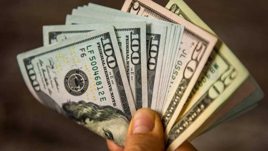 El dólar blue retomó la tendencia alcista y el BCRA vendió USD 130 millones en el mercado