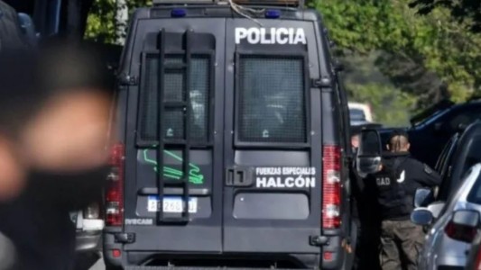 Un hombre con trastornos psiquiátricos se atrincheró armado en Lomas del Mirador