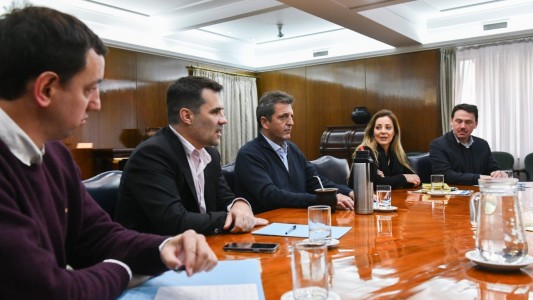 Tras el recambio de autoridades, Massa se reunió con los nuevos funcionarios en Energía