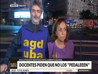 Bicicleteada de los docentes por el aumento salarial