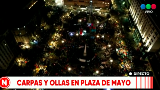 Piqueteros acampan en Plaza de Mayo con reclamos a Massa y al Gobierno
