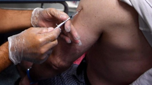 Estados Unidos proporcionará vacunas contra la viruela del mono en desfiles del Orgullo Gay