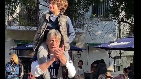 Un nene se perdió y la gente cantó para reencontrarlo con su familia