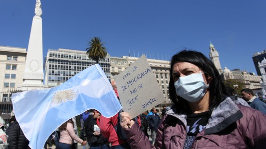 Ataque a Cristina Kirchner: marcha en "defensa de la democracia"