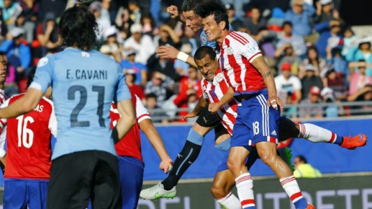 Uruguay y Paraguay empataron y clasificaron