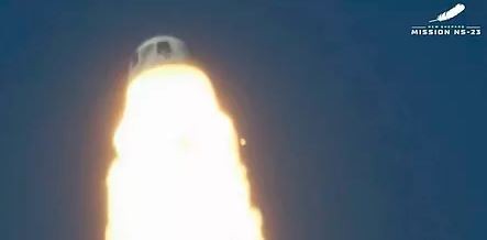 Un cohete de la compañía de Jeff Bezos se estrelló después del despegue