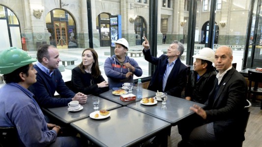Macri, Vidal y Larreta visitaron las obras de mejoras de la estación Retiro