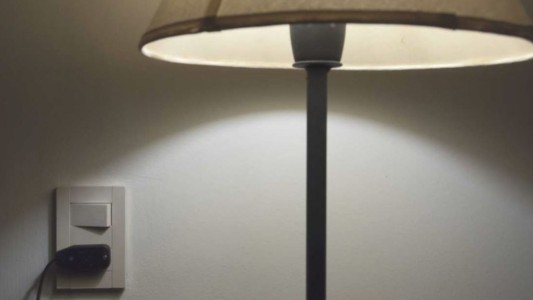 Tarifas: oficializan la quita de subsidios para quienes consuman más de 400 kilowatts mensuales