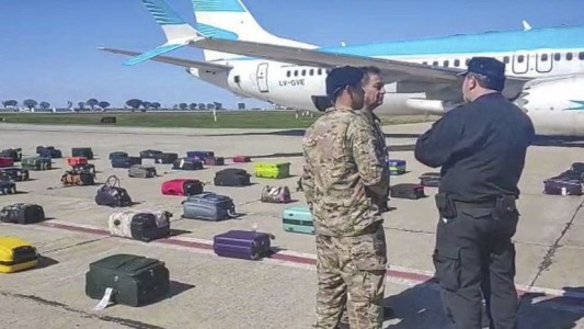 Evacuaron un avión de Aerolíneas Argentinas por una amenaza de bomba de Aeroparque