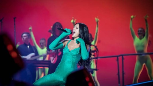 El susto de Dua Lipa con el fuerte sismo en México
