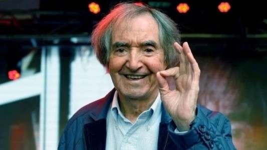 Internaron a Carlitos Balá: sufrió mareos y quedará en observación