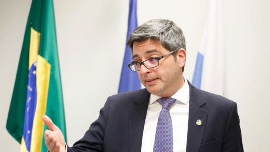 "Lo último que queremos es que haya un golpe", dice el líder de Bolsonaro en el Senado