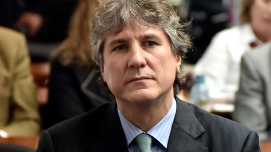 Piden tres años de prisión para Boudou acusado de falsificar documentos de un auto