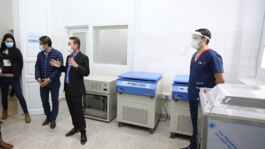 Córdoba: Denuncian que destruían insumos en farmacia provincial para “renovar stock”