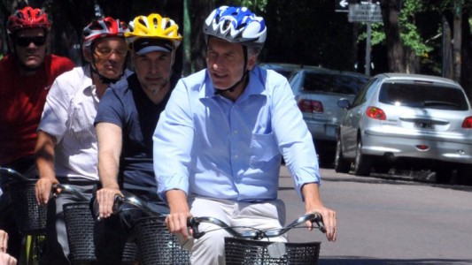 El gobierno nacional designó a una arquitecta de 29 años como "Directora de Movilidad en Bicicleta"