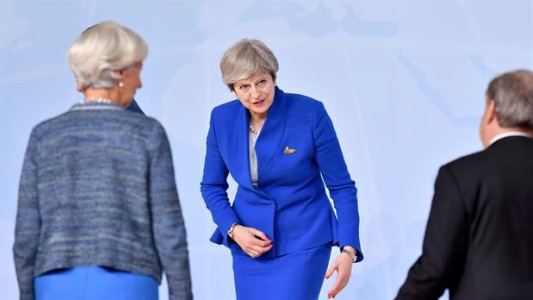 Por pedido británico, se suspendió la reunión bilateral entre Theresa May y Mauricio Macri