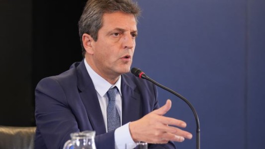 El Gobierno agregó otro recargo de 25% para consumos en dólares con tarjeta