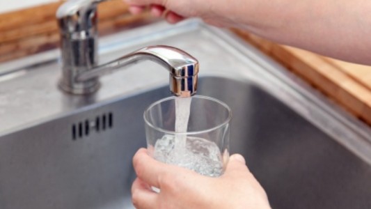 Oficializan nuevas tarifas de AySA y crean un "Registro de mantenimiento de subsidios"