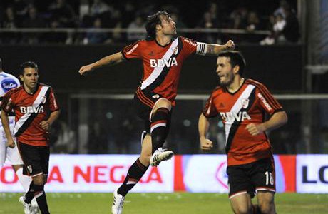 River goleó a Rafaela con un Cavenaghi imparable
