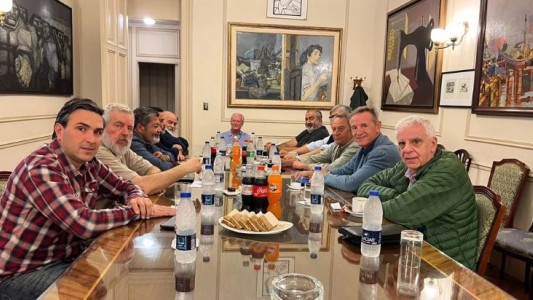 La CGT y los movimientos sociales se reunieron para trabajar en un frente común para 2023
