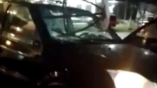 La Plata: lo echaron de un boliche y chocó su auto contra la entrada para vengarse