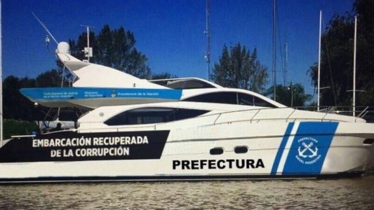 Prefectura comenzó a usar el lujoso yate de Ricardo Jaime