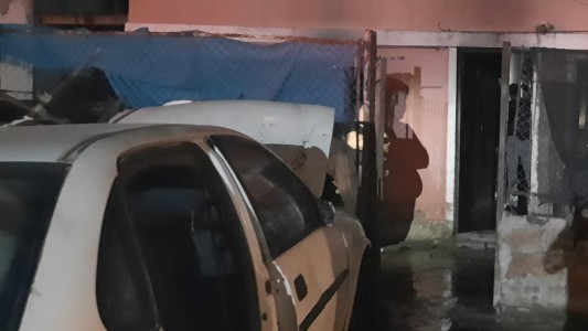 Prendieron fuego la casa por quemar basura en el patio