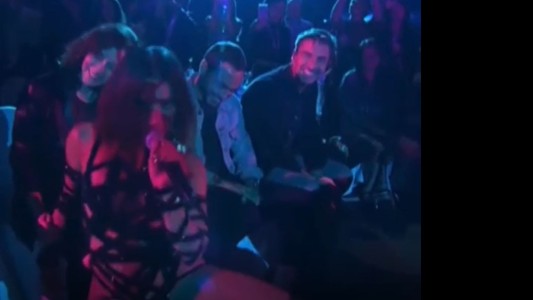 El ardiente momento entre Anitta y la presidenta de la Comunidad de Madrid