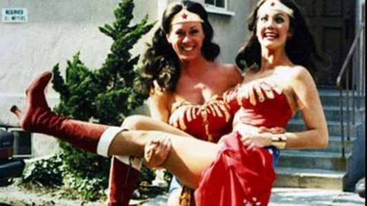 Las estrellas de Hollywood junto a sus dobles