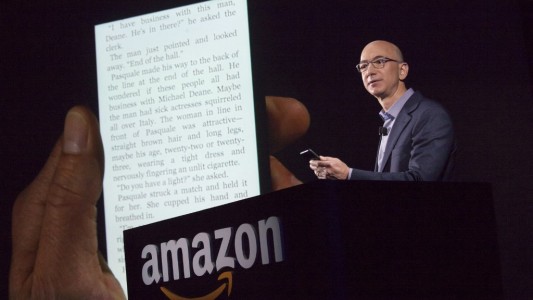 Jeff Bezos prometió que donará la mayor parte de su fortuna, que alcanza 124.000 millones de dólares