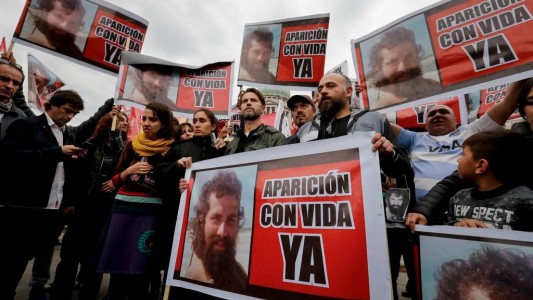 Denuncian en Comodoro Py a Macri y a tres ministros por la desapareción de Santiago Maldonado