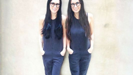 Demi Moore, madre y gemela de su hija