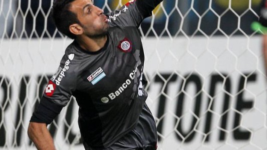 El emotivo recibimiento de la hinchada de San Lorenzo a Sebastián Torrico