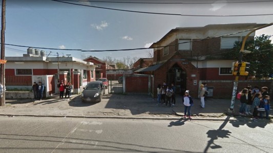 Un docente denunció que fue hostigado por la Policía Bonaerense tras hablar de Santiago Maldonado en clase
