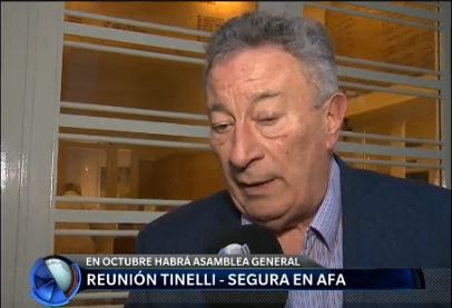 Finalmente Segura y Tinelli se reunieron en la AFA