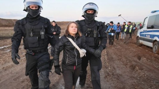 Detuvieron a Greta Thunberg durante una protesta en un pueblo carbonero alemán