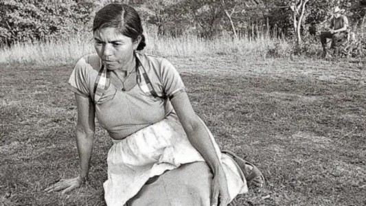 Homenaje post mortem en El Salvador a la única sobreviviente de una masacre histórica